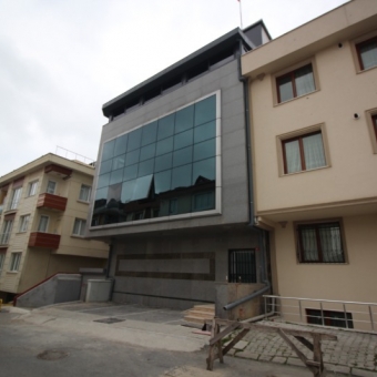 Ataşehir Örnek mahallesi 1200 M2 Satılık Komple Plaza