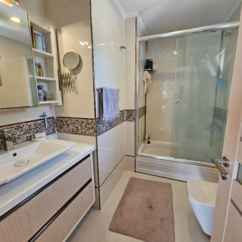 SASALI KETENCİ SİTESİNDE SATILIK 5+1 BAKIMLI VİLLA