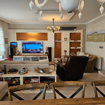 SASALI KETENCİ SİTESİNDE SATILIK 5+1 BAKIMLI VİLLA